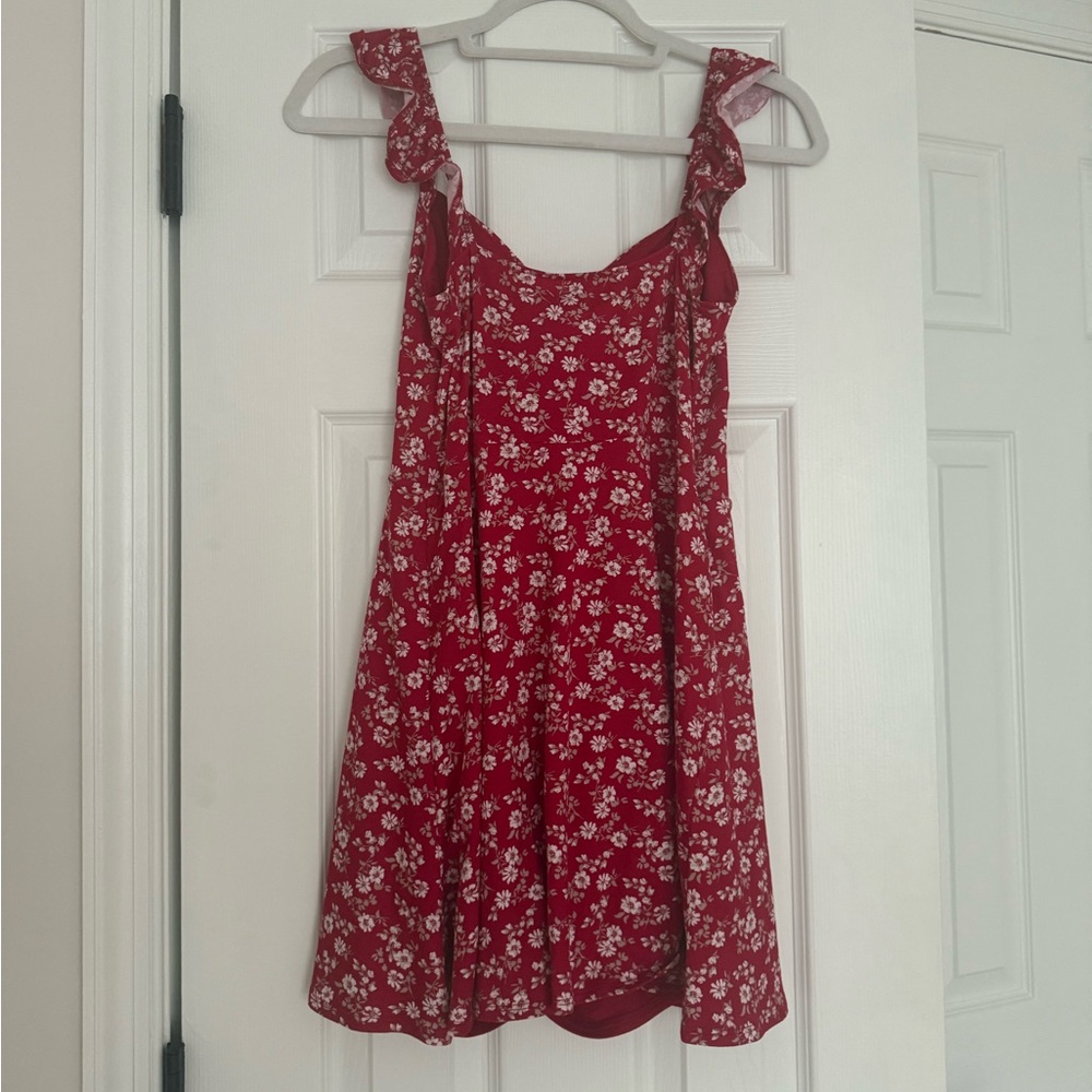 NWT Hollister Red Floral Mini Dress Size Medium - Picture 5 of 5